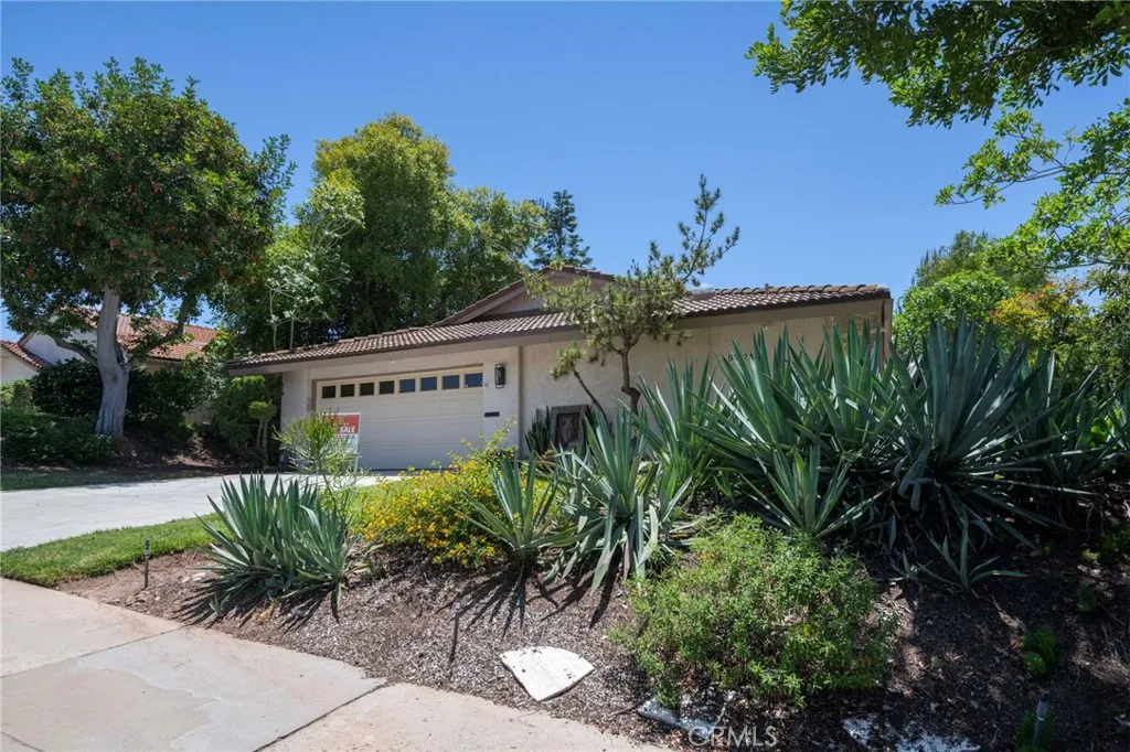 Laguna Woods, CA 92637