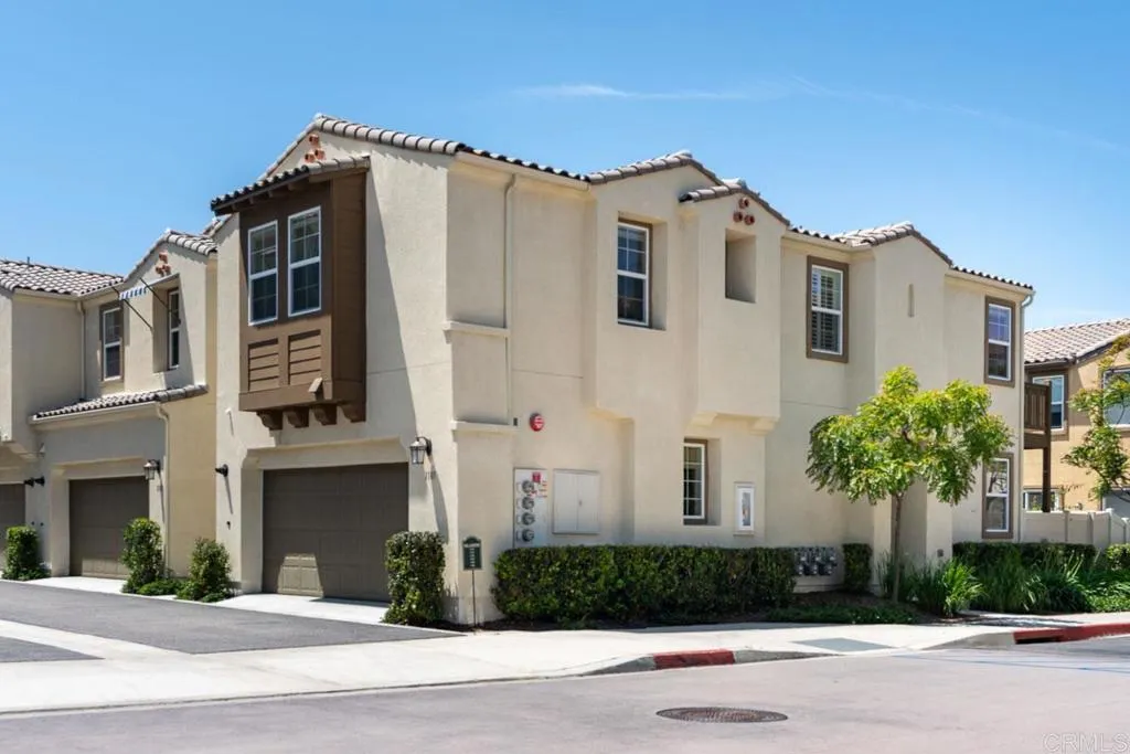 https://cdn.realtyfeed.com/cdn/127/306735610/1ce243cd7f66f79ff9945a7fcae6c96f.webp