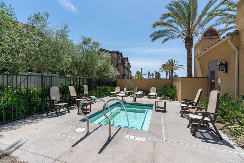 https://cdn.realtyfeed.com/cdn/127/306735610/93d04e01f79e8b5f44a866d34e2af841.webp
