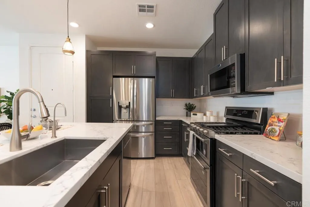 https://cdn.realtyfeed.com/cdn/127/306735610/d546e39df815cb8b3b3391fc50388a77.webp