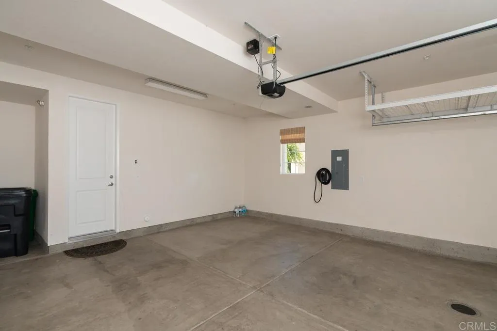 https://cdn.realtyfeed.com/cdn/127/306735610/ee1f47bb72ee35c47ab0193fc431b5b6.webp