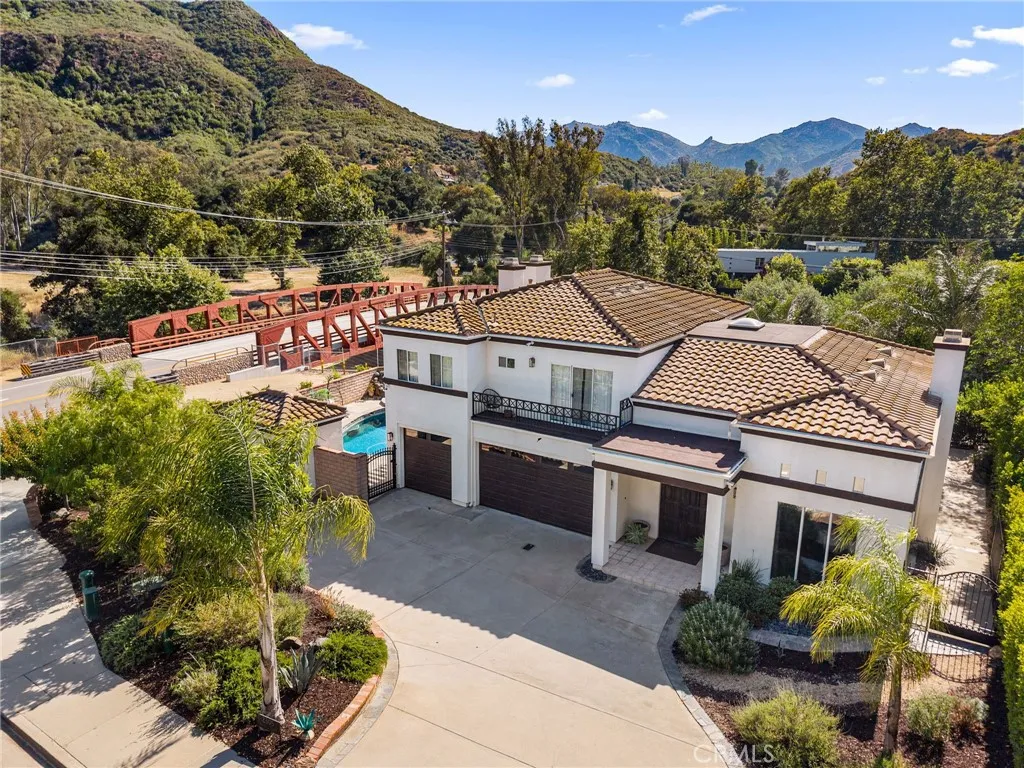 Agoura Hills, CA 91301