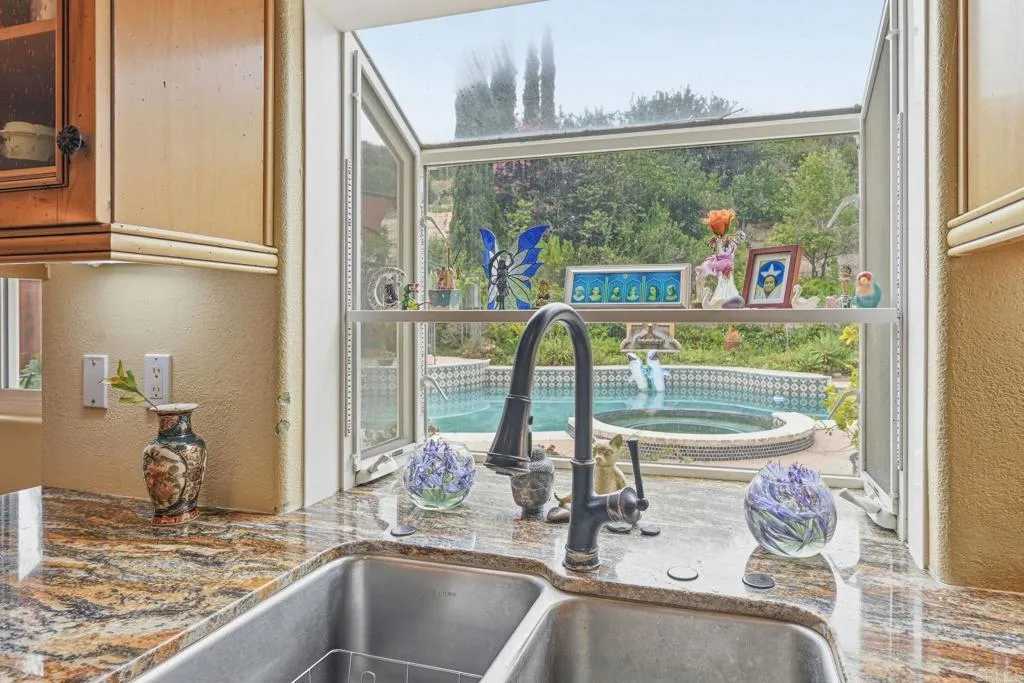 https://cdn.realtyfeed.com/cdn/127/306735630/029b4f98b3716ca5f8c50b9dcc6f6e01.webp