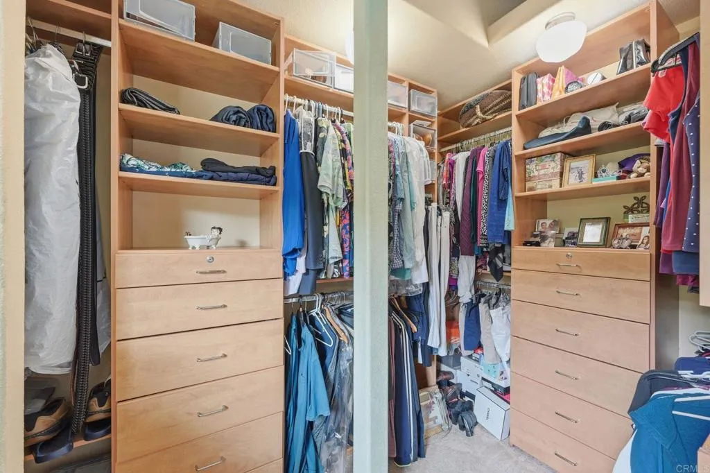https://cdn.realtyfeed.com/cdn/127/306735630/23bf721e3be1d2f0c1ce12fa77586b89.webp