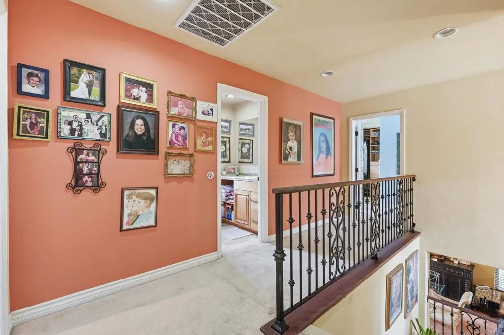 https://cdn.realtyfeed.com/cdn/127/306735630/50211d88ab0f80455b3af14c3b46e95a.webp
