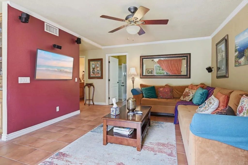 https://cdn.realtyfeed.com/cdn/127/306735630/51c17b88f10bde60bb91cfb3ef630cfe.webp