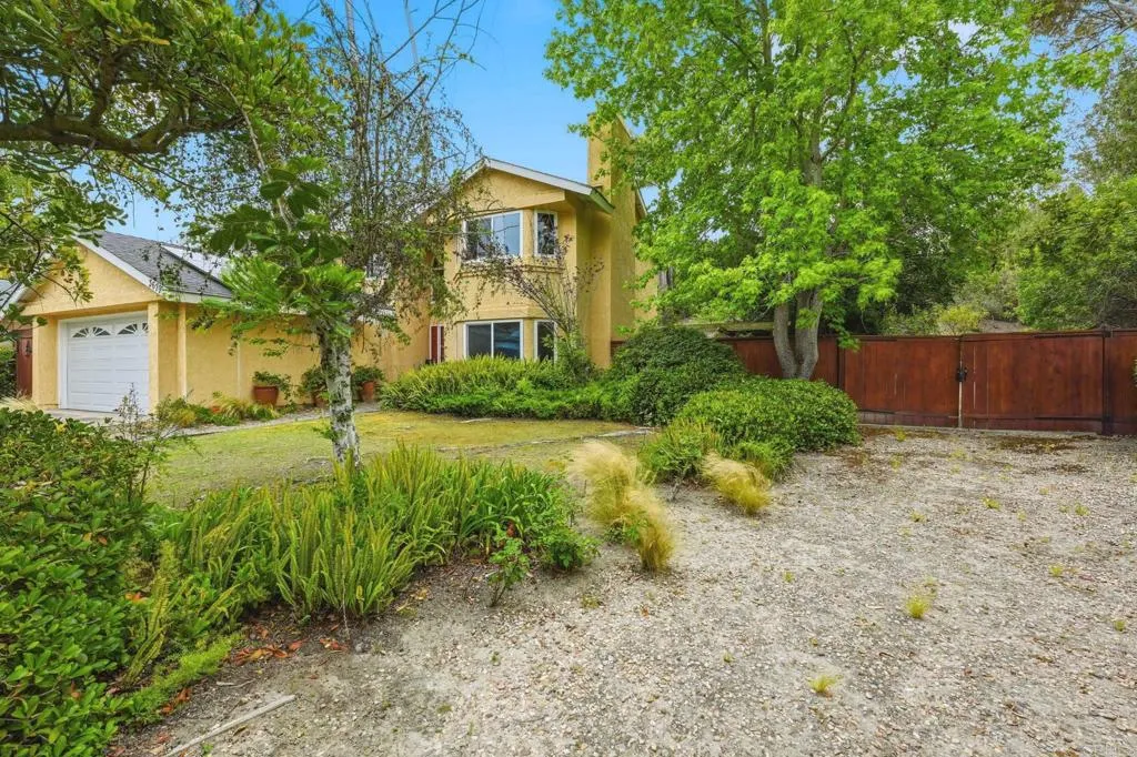 https://cdn.realtyfeed.com/cdn/127/306735630/67781f74cf47cbf2ae0de55e8f70363d.webp