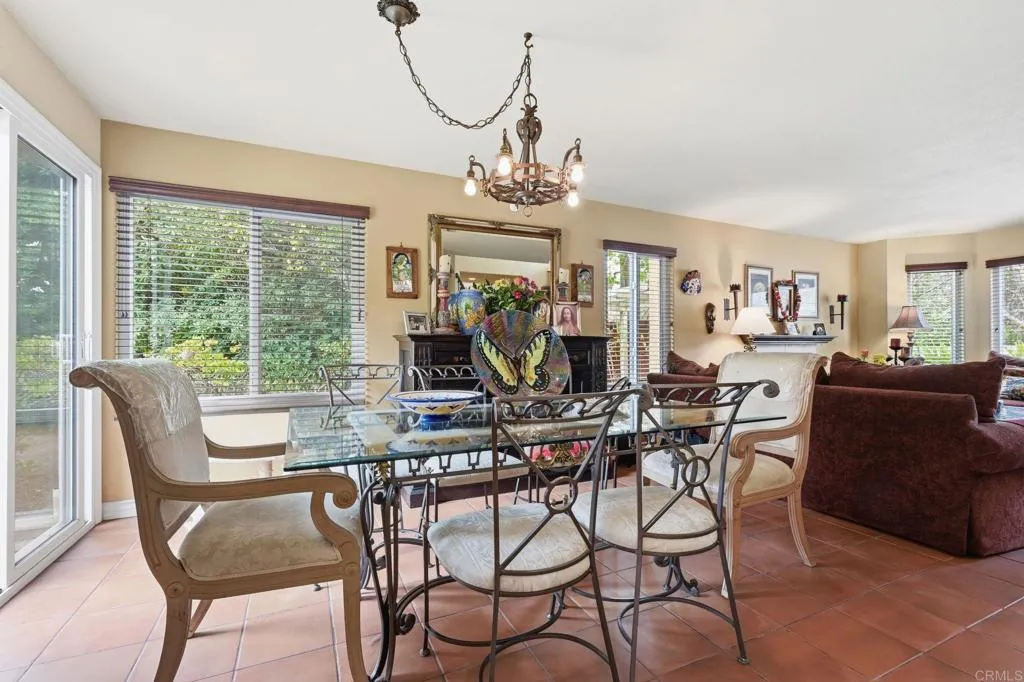 https://cdn.realtyfeed.com/cdn/127/306735630/8cf0b58983a326a23cdfc0c4554cfc4d.webp