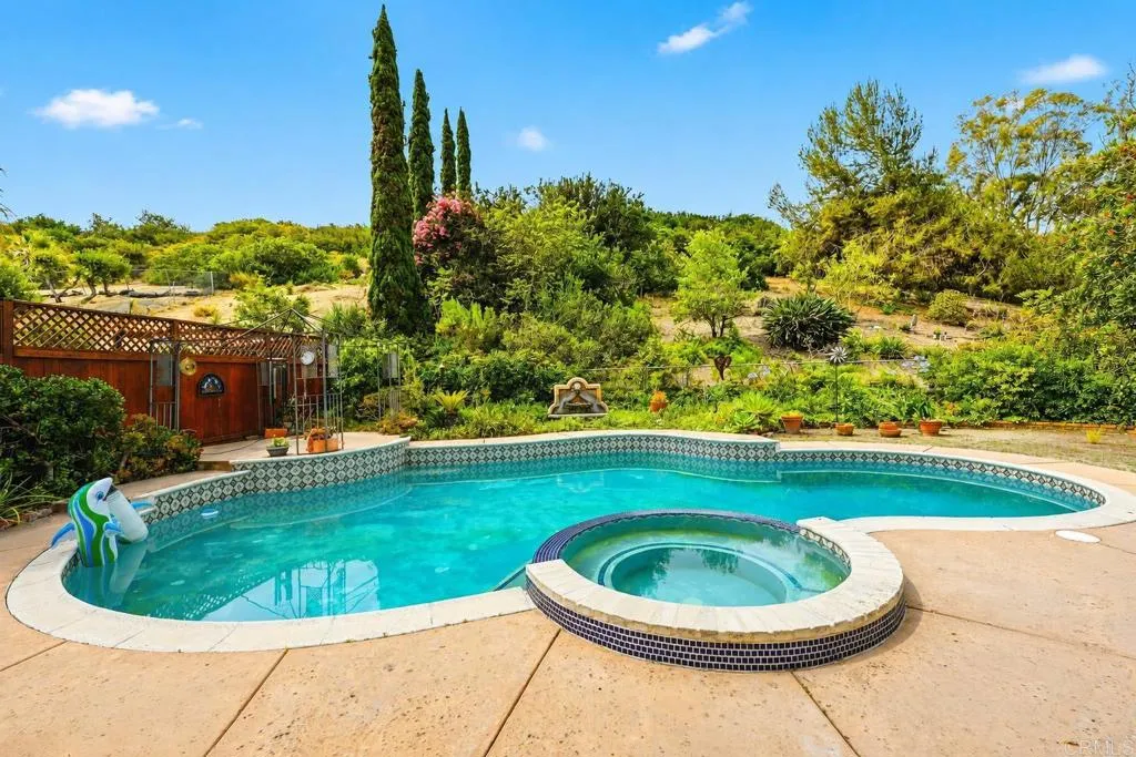 https://cdn.realtyfeed.com/cdn/127/306735630/d80c45fd0950795f3cec0d285e7d56b7.webp