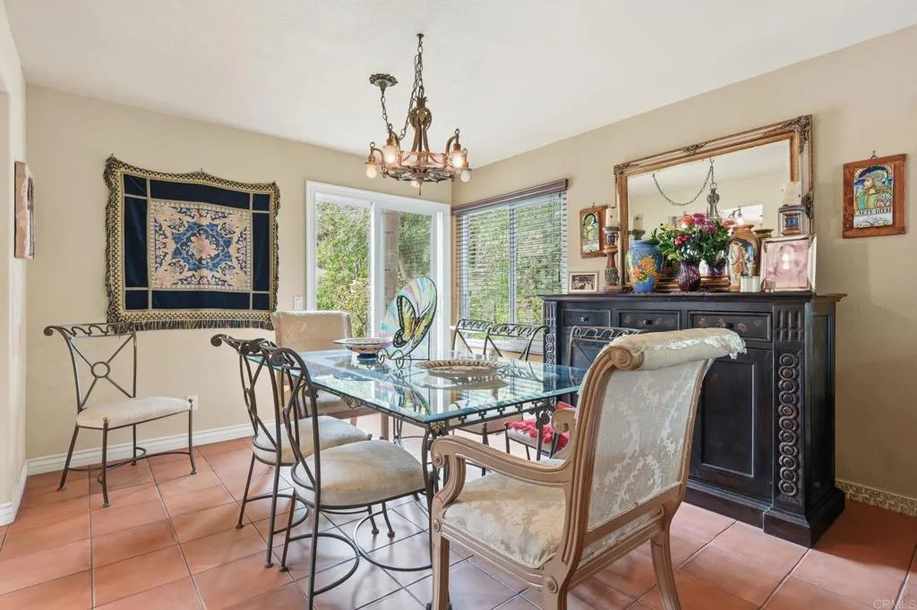 https://cdn.realtyfeed.com/cdn/127/306735630/feabfbc77d7de207e982d41afe350463.webp