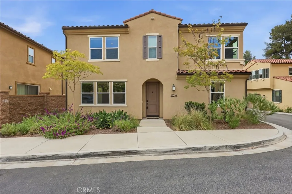 https://cdn.realtyfeed.com/cdn/127/306735632/06819d56d5222aea97ef37df6ceb5c32.webp