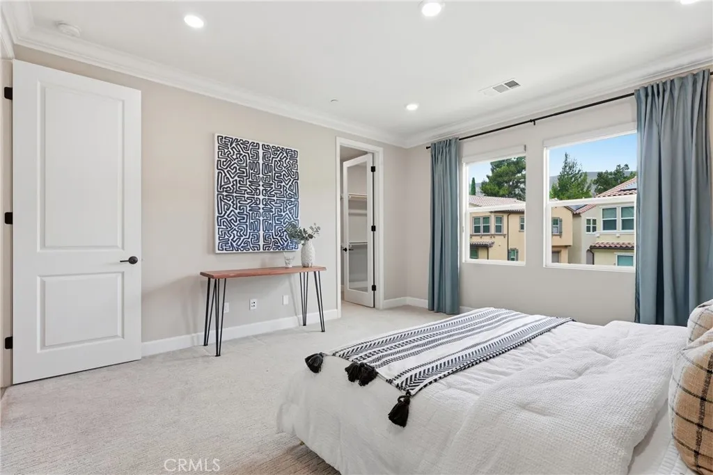 https://cdn.realtyfeed.com/cdn/127/306735632/11f6a164bfa2fbef2d9520c97a168cf6.webp