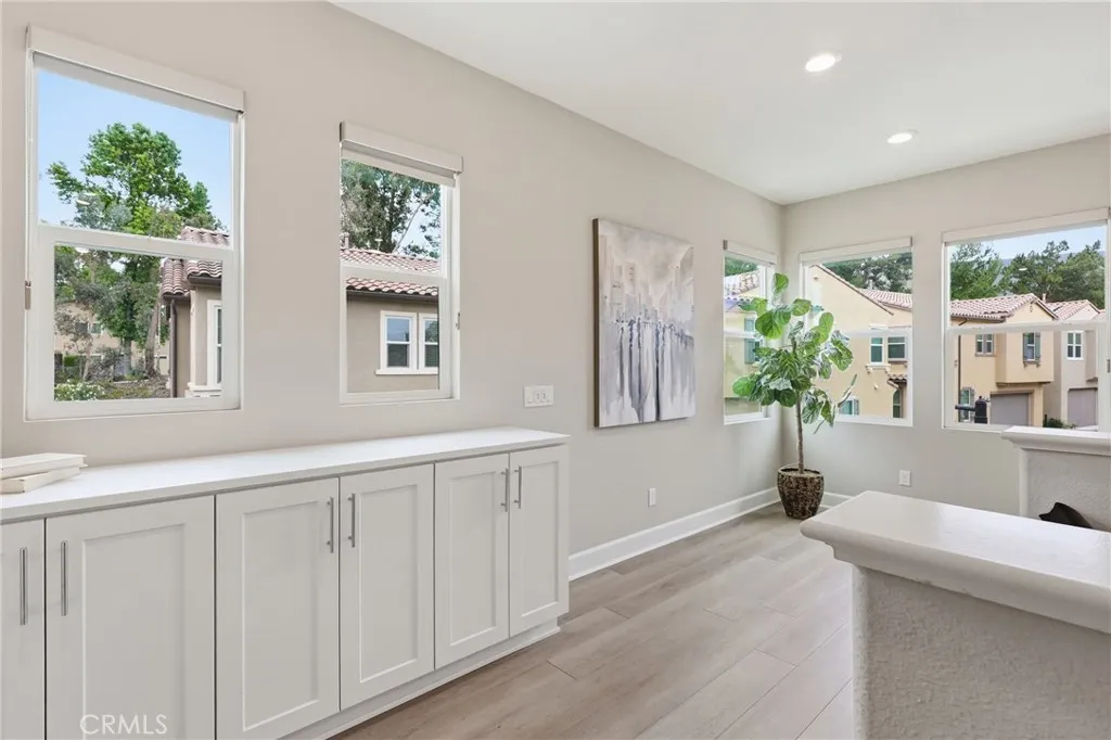 https://cdn.realtyfeed.com/cdn/127/306735632/33f3fd773081ce55f9f4337907e2f222.webp