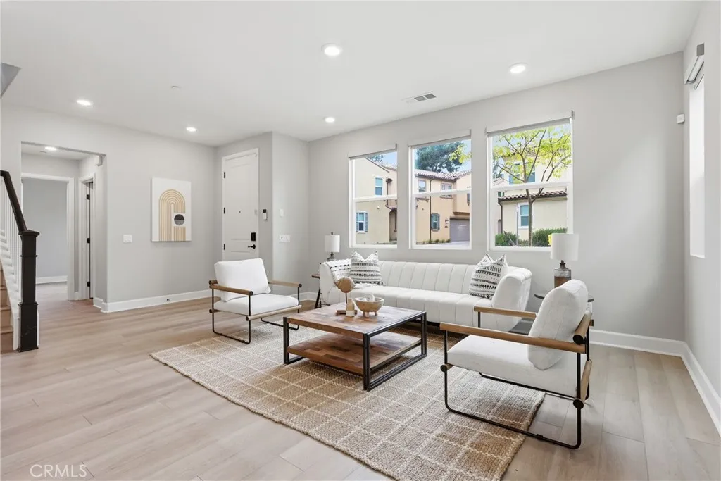 https://cdn.realtyfeed.com/cdn/127/306735632/6bb6debf615496d3600724569afe8978.webp