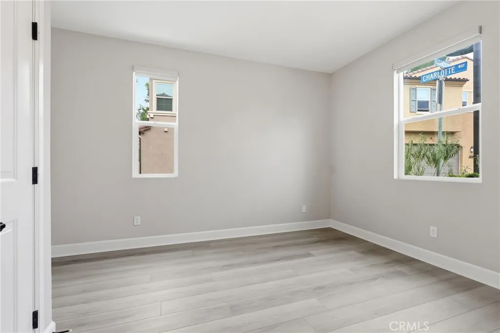 https://cdn.realtyfeed.com/cdn/127/306735632/8f51646f3a90dd5a47152acd3c8f2341.webp