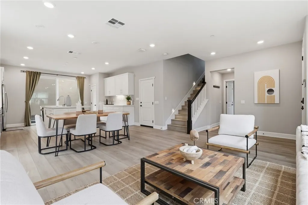 https://cdn.realtyfeed.com/cdn/127/306735632/ad40079fbd475201736918fa68b9258d.webp
