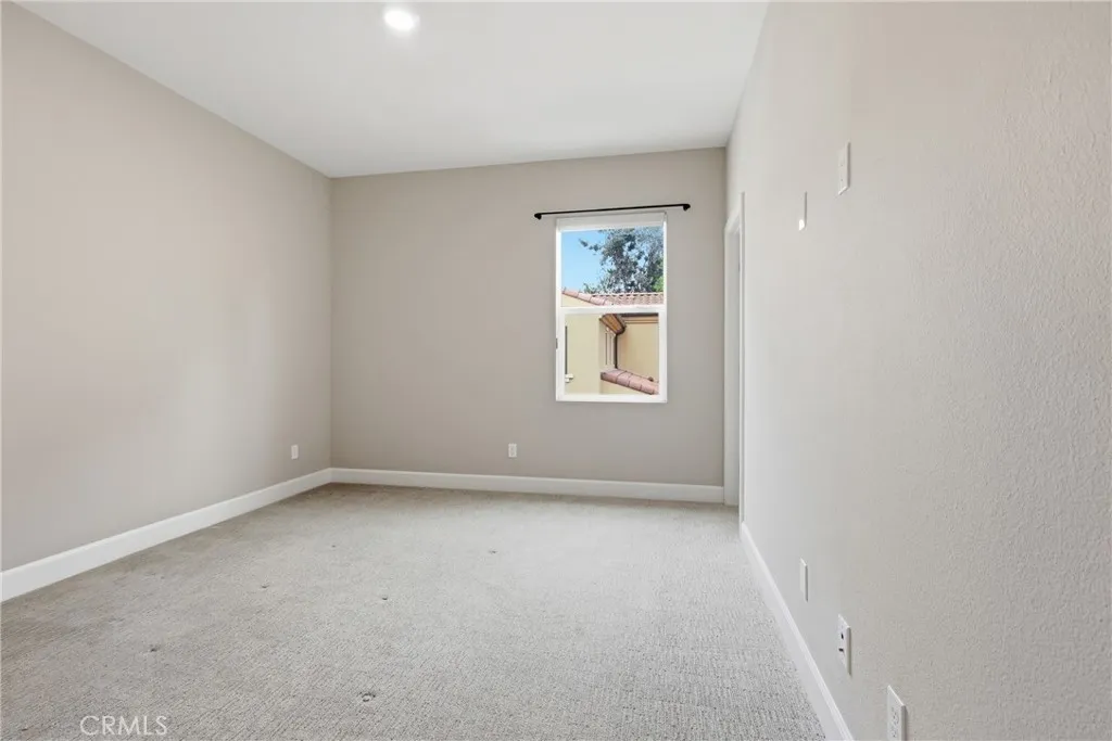 https://cdn.realtyfeed.com/cdn/127/306735632/c9cb048b7a9e0c1def17dc5daf3128b7.webp