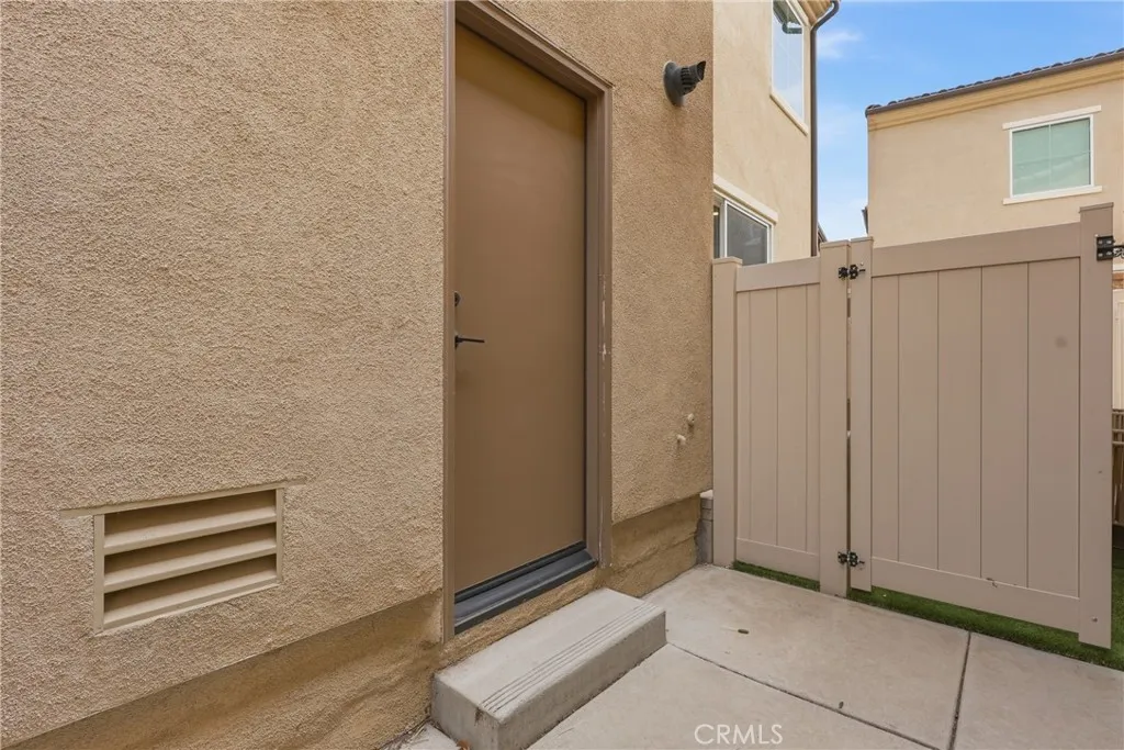 https://cdn.realtyfeed.com/cdn/127/306735632/e76d398569facfa057fe60a235e82f44.webp