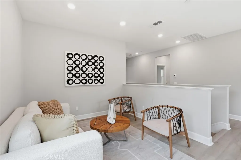 https://cdn.realtyfeed.com/cdn/127/306735632/f2cca5ac1a8f986c085a274bafbc4b65.webp