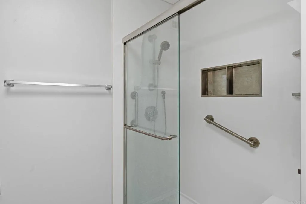 https://cdn.realtyfeed.com/cdn/127/306735639/0f302c7d7f52af7687d3adc7dffedfa0.webp