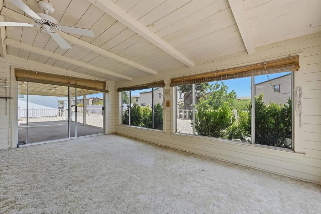 https://cdn.realtyfeed.com/cdn/127/306735639/668e8975ad8f8753bafe7134d1ae68ee.webp