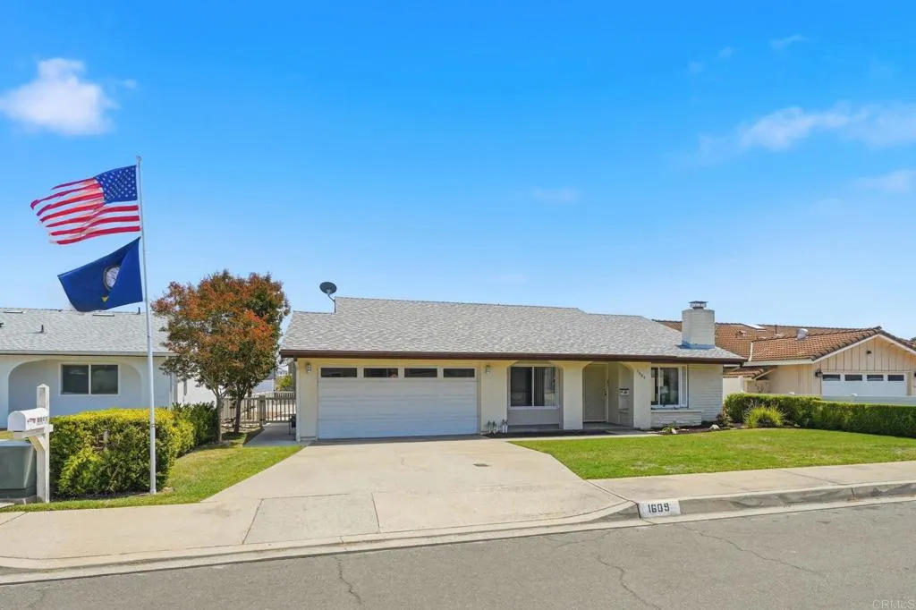 https://cdn.realtyfeed.com/cdn/127/306735639/ceade12bf2eddc1176d78d5e23c72bf1.webp