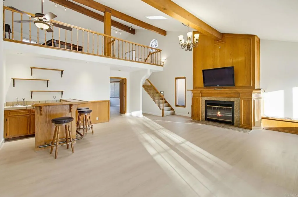 https://cdn.realtyfeed.com/cdn/127/306735648/0983aab402a08843ac709cb73b768434.webp