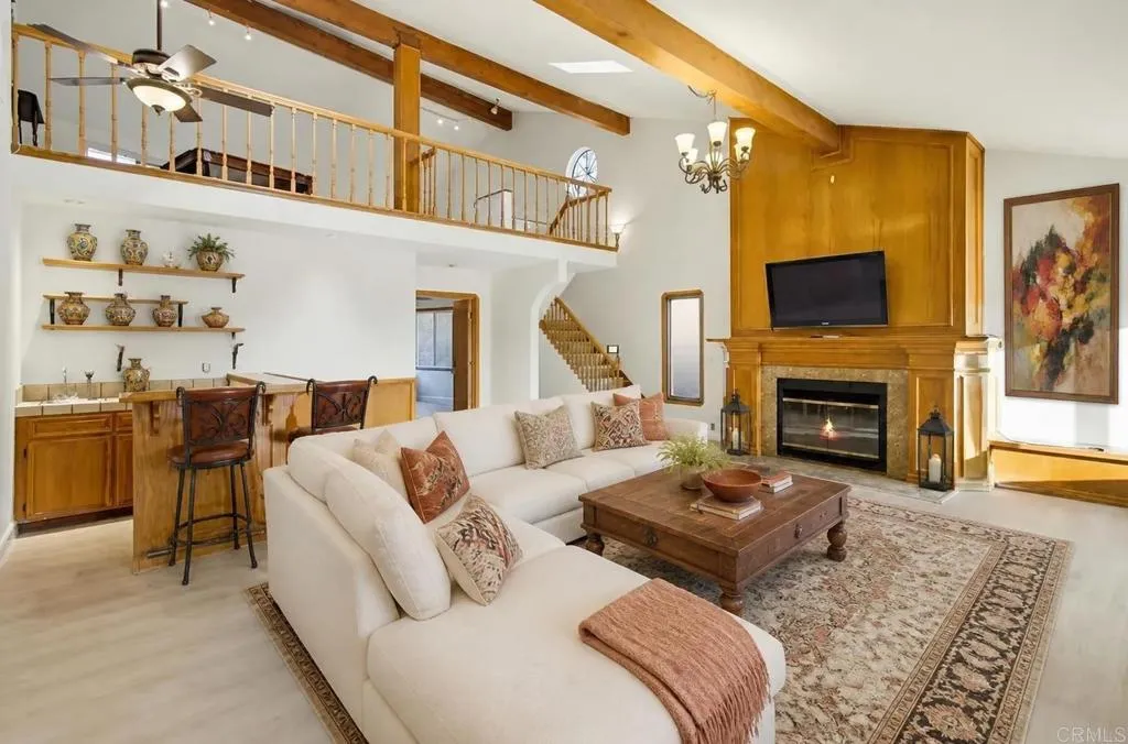 https://cdn.realtyfeed.com/cdn/127/306735648/13b5911bbb29a72ccb49f279847ec813.webp