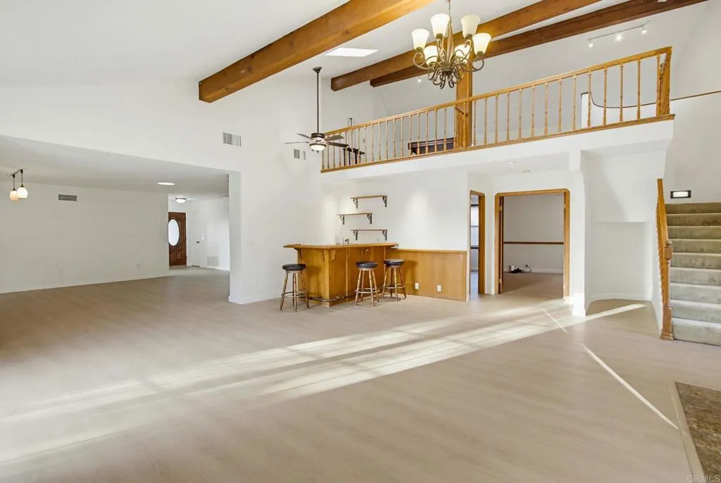 https://cdn.realtyfeed.com/cdn/127/306735648/b9515f4843cbb0b87c726df93a601e98.webp