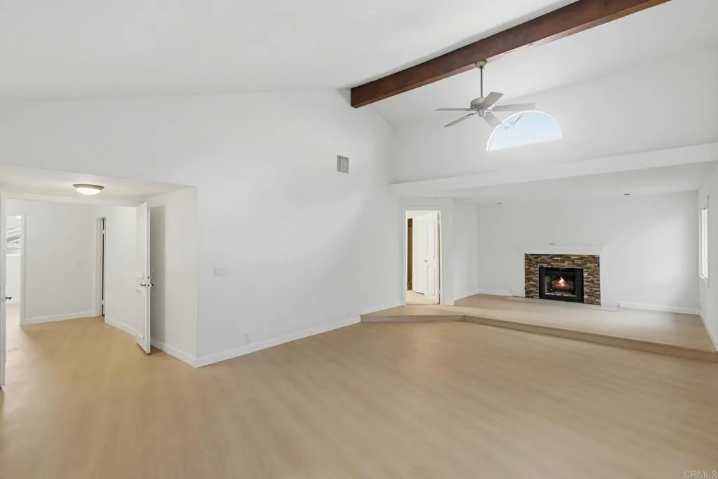 https://cdn.realtyfeed.com/cdn/127/306735648/ed43fc7d20f115a1eb0e82eae015b384.webp