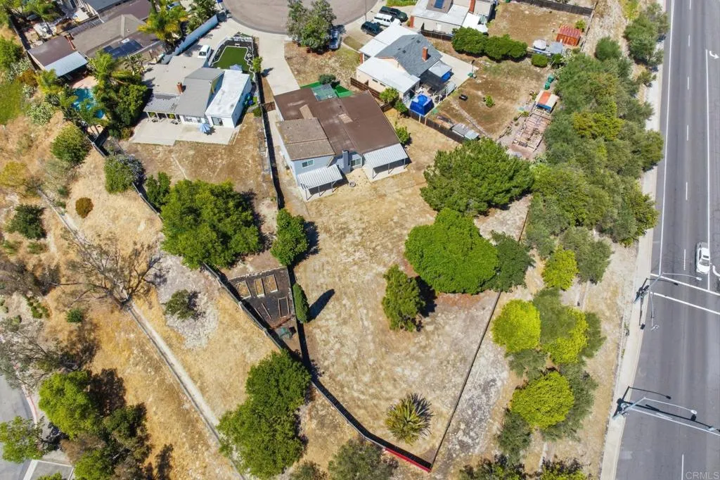 https://cdn.realtyfeed.com/cdn/127/306735653/3f9005b0686e84f28541d4aa74efe6fe.webp