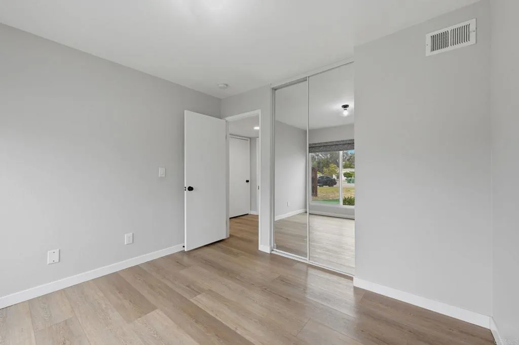 https://cdn.realtyfeed.com/cdn/127/306735653/7bda32fdcf11d29eb8c6e87fa69fcffa.webp