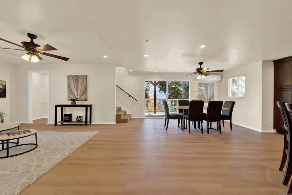 https://cdn.realtyfeed.com/cdn/127/306735704/31158561ff463cd9d9366b57189cc887.webp