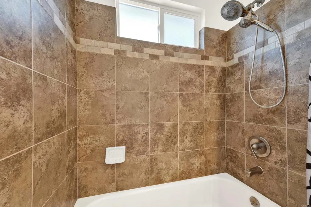 https://cdn.realtyfeed.com/cdn/127/306735704/5ca282733ecebc69817f19da82b74003.webp