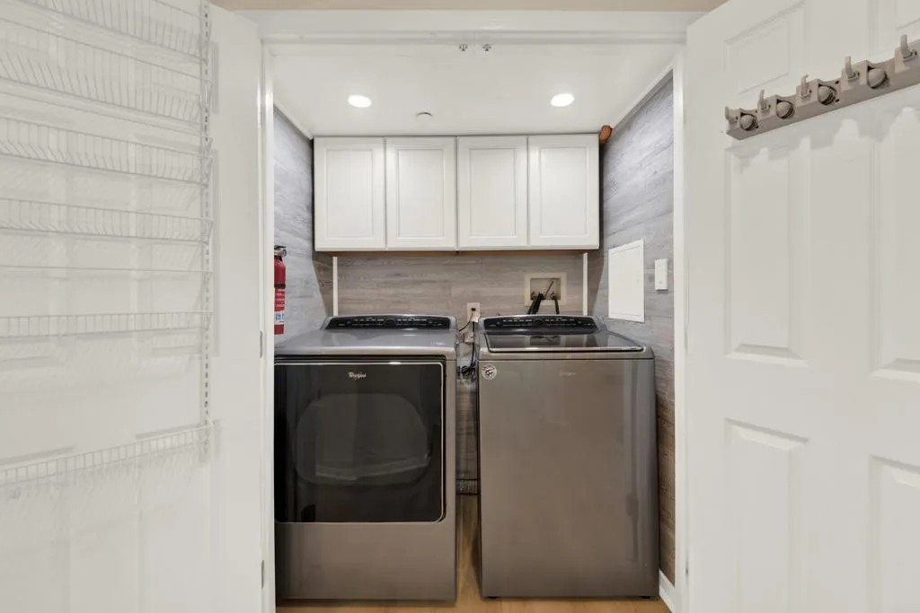 https://cdn.realtyfeed.com/cdn/127/306735704/940f767214296b77580d534b4d51edff.webp