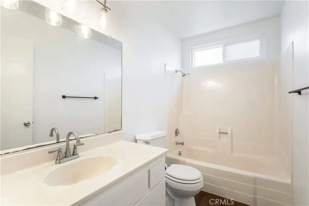 https://cdn.realtyfeed.com/cdn/127/306735719/07af33e2a432ec9e16f8333b1f322506.webp