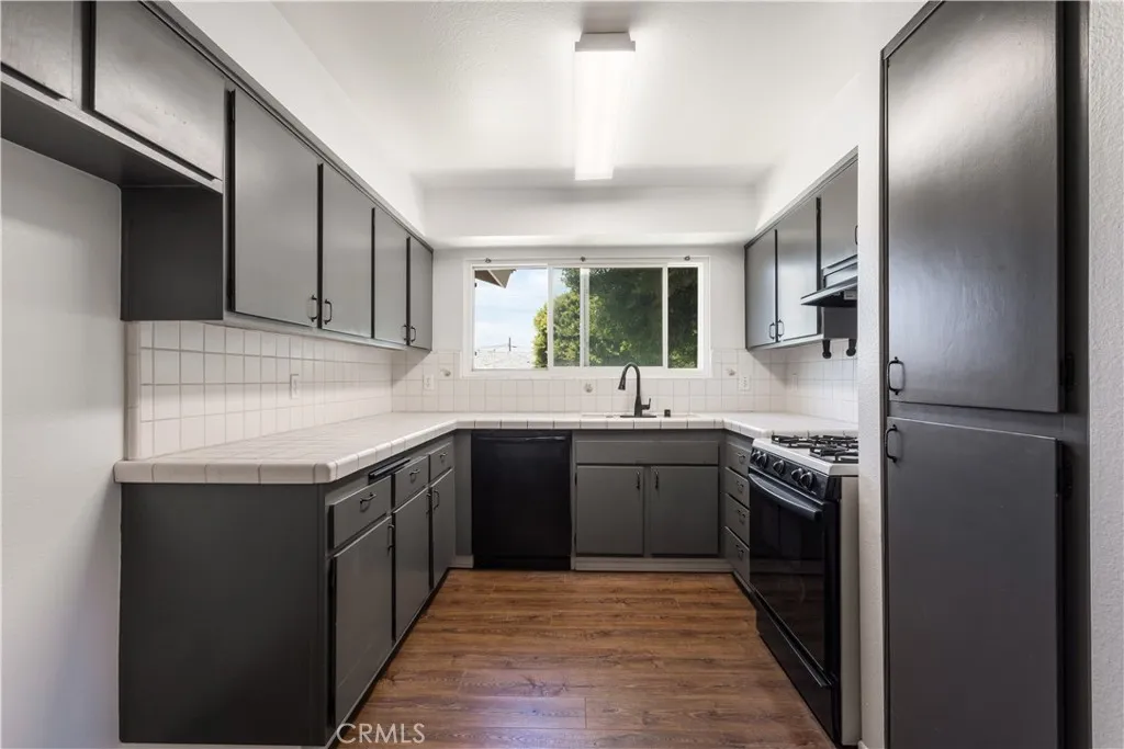 https://cdn.realtyfeed.com/cdn/127/306735719/4d2339d07514fa79eabb7602f4985b81.webp