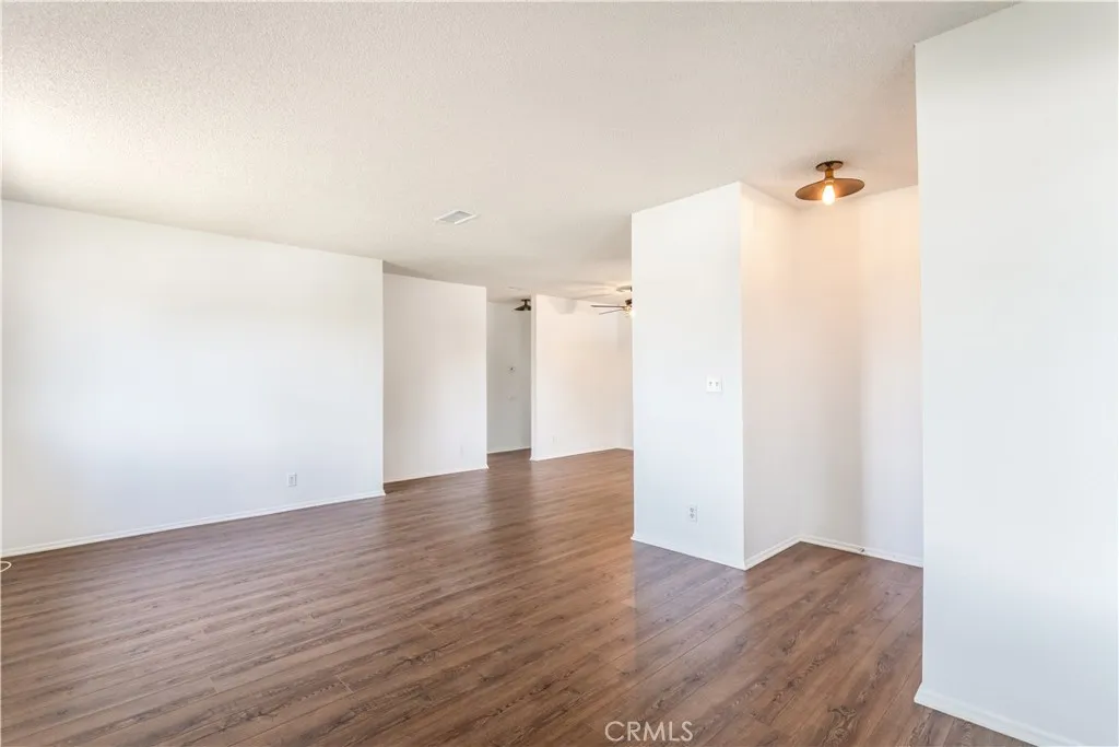 https://cdn.realtyfeed.com/cdn/127/306735719/5b0116e53f88cdc70f2f77054ea4ed5e.webp