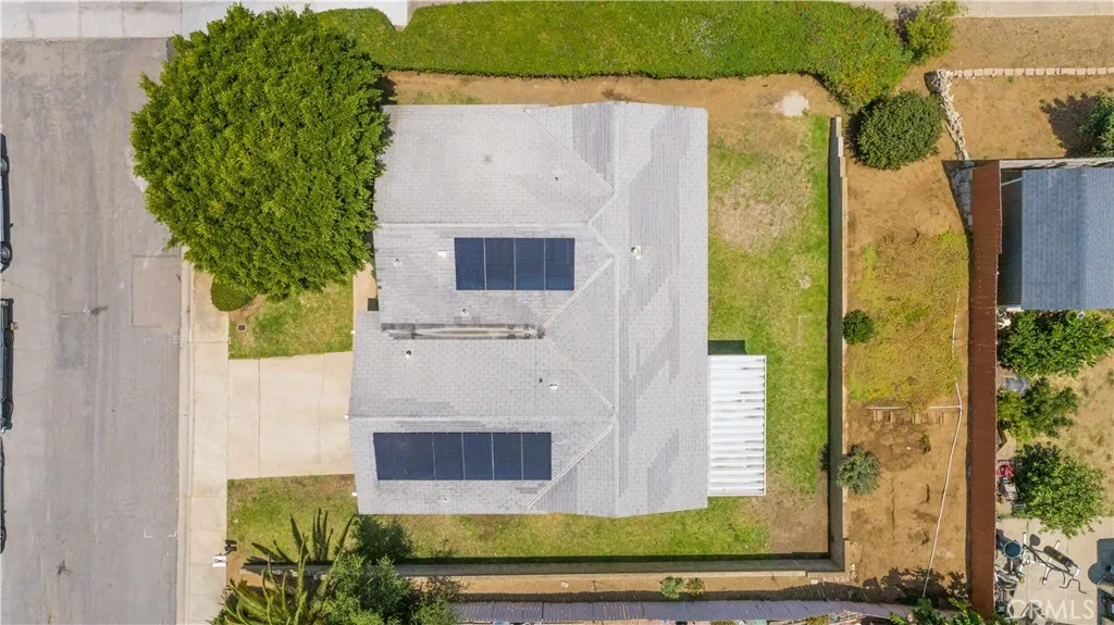 https://cdn.realtyfeed.com/cdn/127/306735719/95000fc741b4d551f5f8d546a4e6abef.webp
