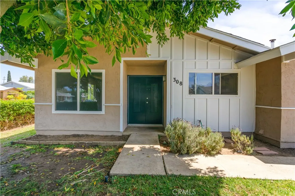 https://cdn.realtyfeed.com/cdn/127/306735719/ea3fe46180a4b686eaf0232d66a708d5.webp