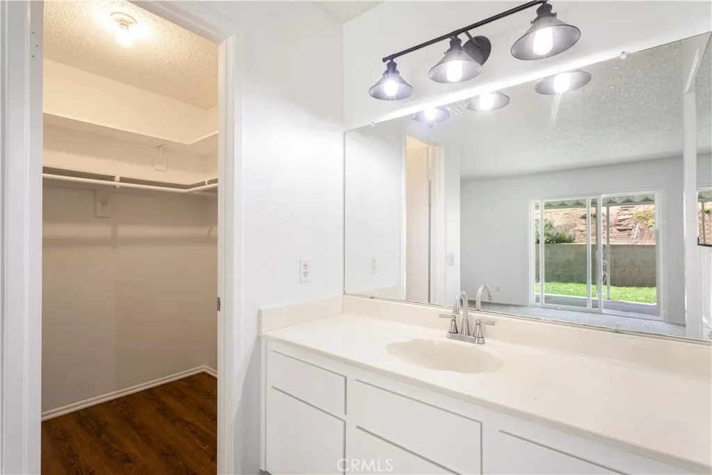 https://cdn.realtyfeed.com/cdn/127/306735719/fe05d204560ea573dc6af1a83f18ec48.webp
