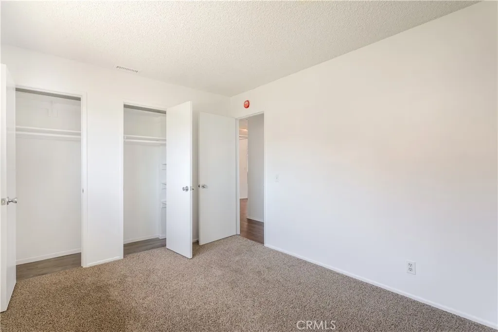 https://cdn.realtyfeed.com/cdn/127/306735719/ff45e4d63a49234cb900d9f218387728.webp
