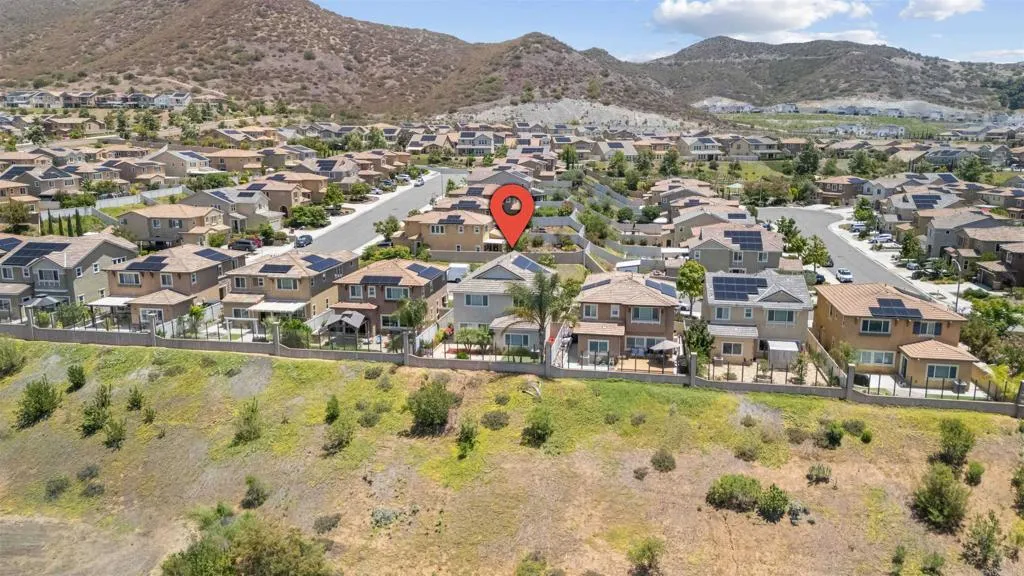 https://cdn.realtyfeed.com/cdn/127/306735722/a0715b81ad29685f8fe757115c77b173.webp
