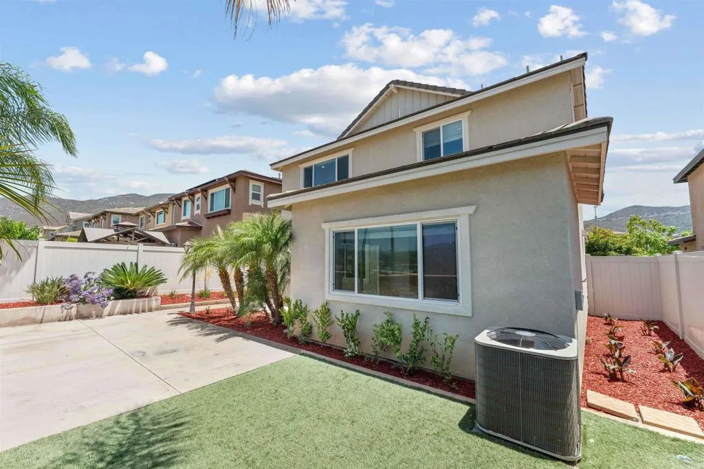 https://cdn.realtyfeed.com/cdn/127/306735722/a4fb61a8cca0763064e764b14fc8ffd0.webp