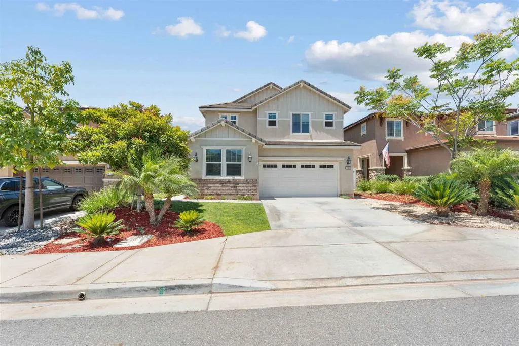 https://cdn.realtyfeed.com/cdn/127/306735722/cf690ea38f8fd7992683807a854194fe.webp