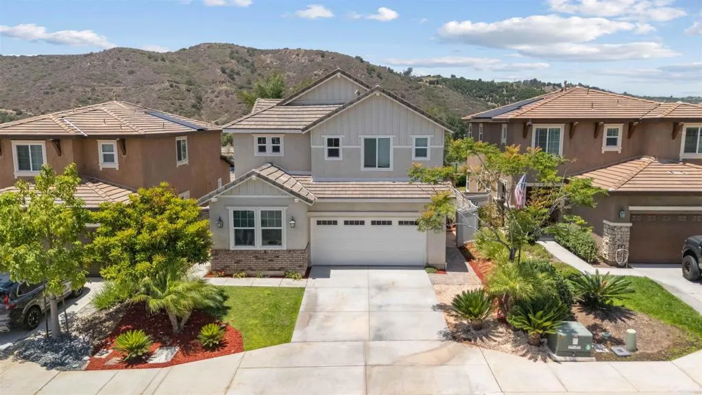 35664 Asturian Way, Fallbrook, CA 92028 - Main photo, Fallbrook, CA