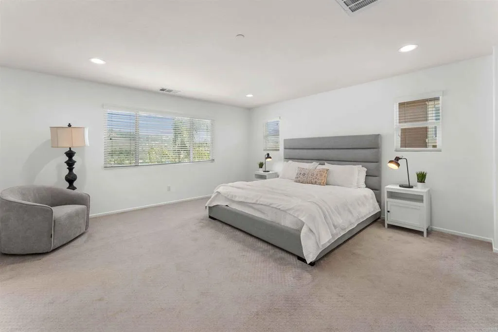 https://cdn.realtyfeed.com/cdn/127/306735722/f7414d77059354acfd956370f25cb85a.webp