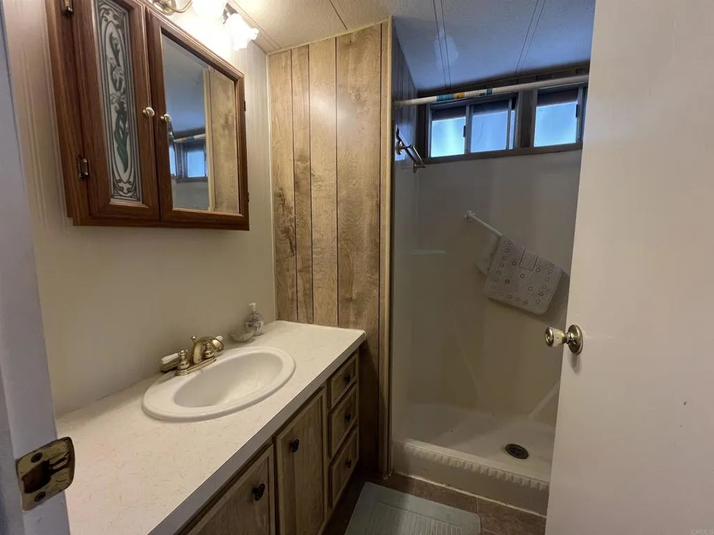 https://cdn.realtyfeed.com/cdn/127/306735761/8b9e1f95cd33be255a07c05d6f3183cf.webp