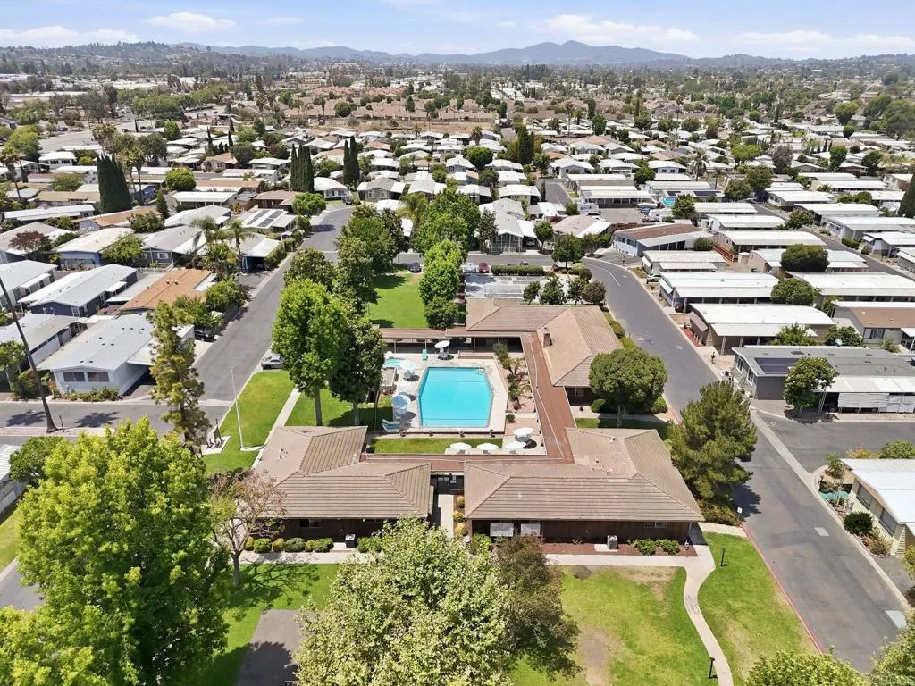 https://cdn.realtyfeed.com/cdn/127/306735763/2c1c972fb4713643b1b28822e7fae020.webp