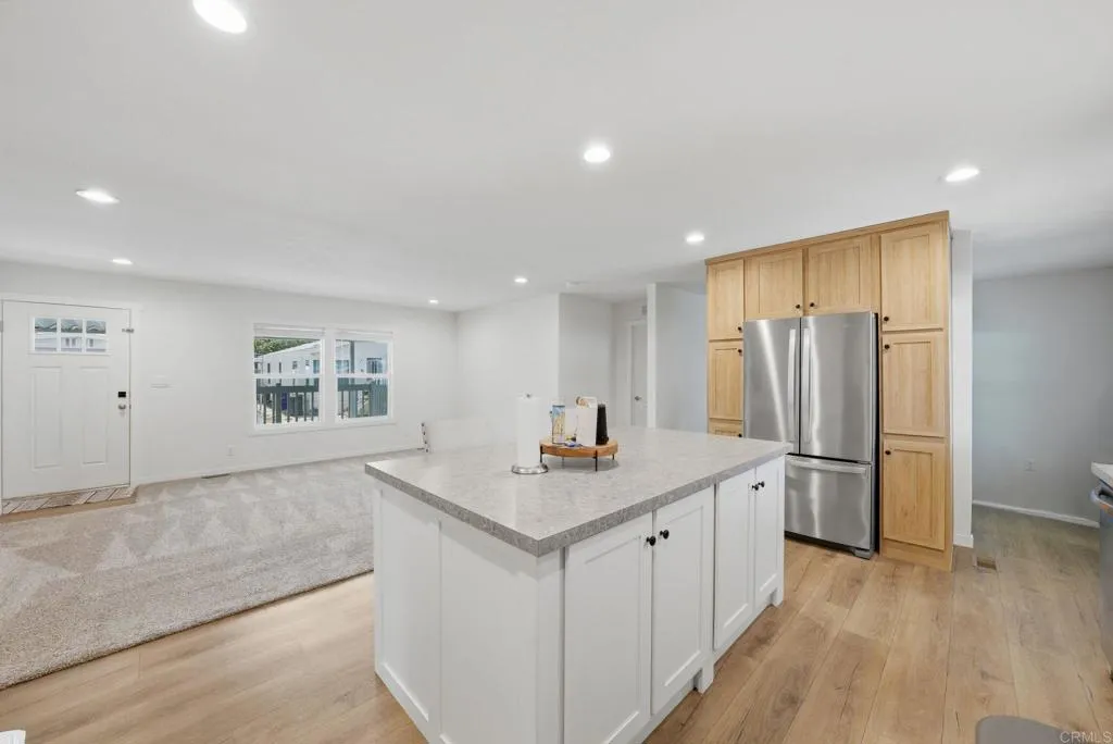 https://cdn.realtyfeed.com/cdn/127/306735763/554f547ab9106b95331140f6bd71d476.webp